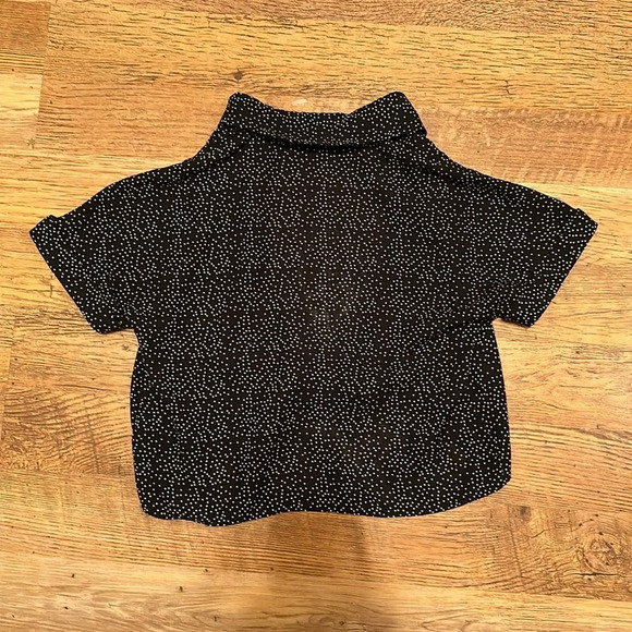 Urban Outfitters Polka Dot Collared Tie Front Crop Top A13 - Picture 2 of 4